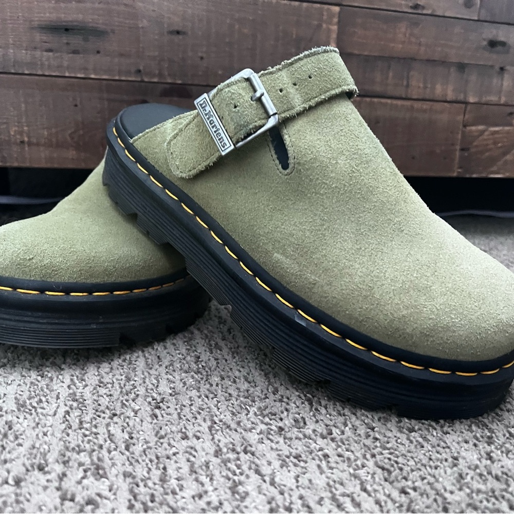 Dr. Martens Zebzag Mule - Muted Olive